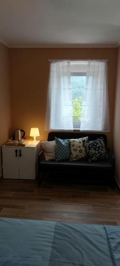 Mike'S Rooms 科巴里德 外观 照片